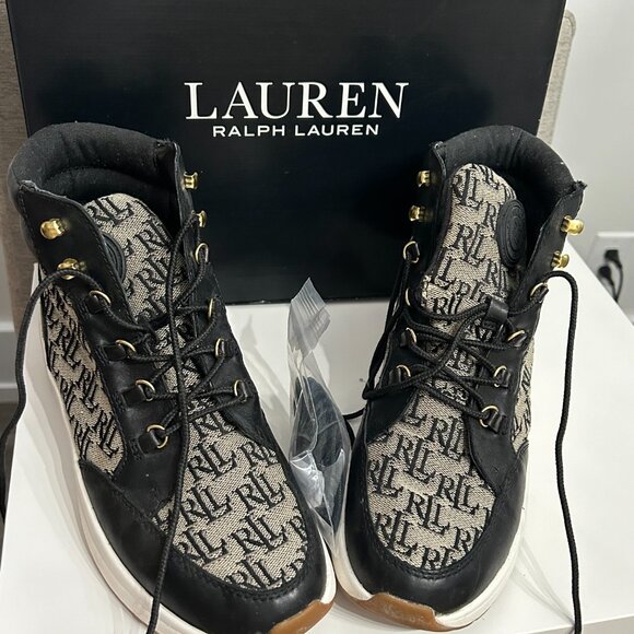 RALPH LAUREN RYLEE HIKER SNEAKER - 8.5 - WORN ONCE - Picture 5 of 6